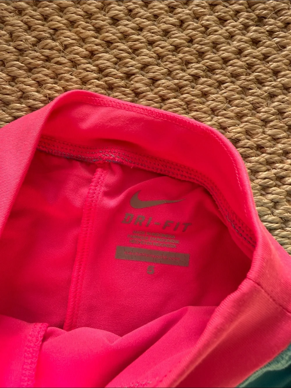 Nike Girls' Teal and Pink Athletic Skirt-Skort size 5 years